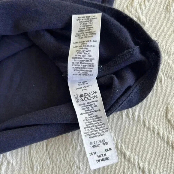 Y2K Juicy Couture Bedazzled Rhinestone Crown Logo Gold Pink Blue T-shirt Size M - Picture 10 of 12